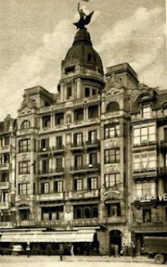 00_Postal antigua del edificio de la Unión y el Fénix en la calle Arenal 3 de Bilbao