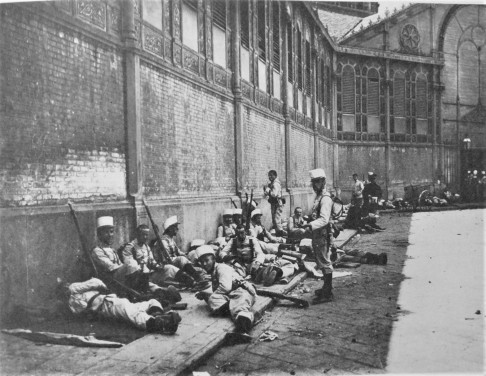 sucesos 1909_tropas en el mercado sant antoni barcelona
