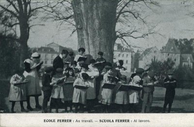 00_Postal-EscuelaFerrerLaussana_1913